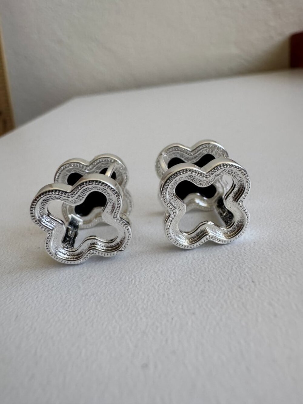 925 Sterling Silver Clover Abalone Shell Earrings - Picture 7 of 13